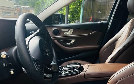Mercedes-Benz E-Класс, 2016 год, 2 500 000 рублей, 6 фотография