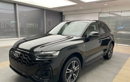 Audi Q5, 2023 год, 6 890 000 рублей, 1 фотография