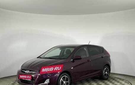 Hyundai Solaris II рестайлинг, 2012 год, 885 000 рублей, 1 фотография