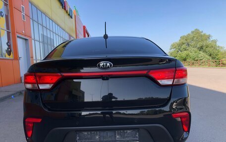 KIA Rio IV, 2018 год, 1 380 000 рублей, 3 фотография
