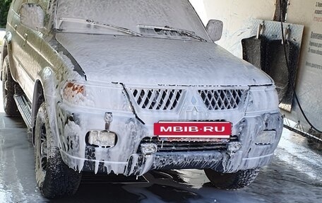 Mitsubishi Pajero Sport II рестайлинг, 2004 год, 1 100 000 рублей, 2 фотография