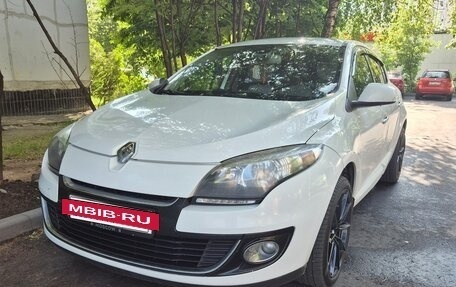 Renault Megane III, 2013 год, 900 000 рублей, 6 фотография