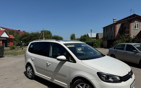 Volkswagen Touran III, 2011 год, 1 200 000 рублей, 3 фотография