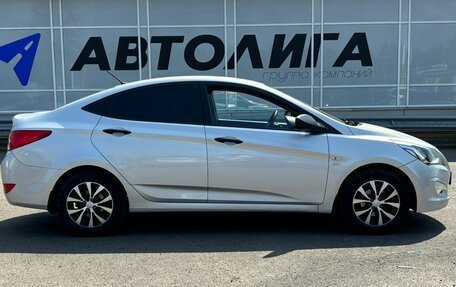 Hyundai Solaris II рестайлинг, 2015 год, 891 000 рублей, 3 фотография