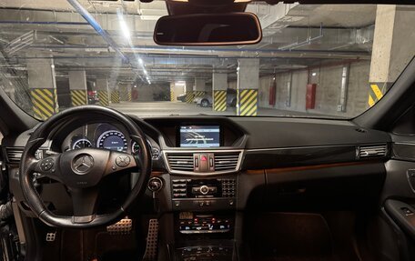 Mercedes-Benz E-Класс, 2011 год, 1 250 000 рублей, 12 фотография