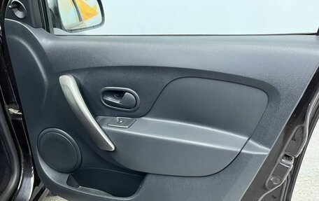 Renault Logan II, 2016 год, 695 000 рублей, 28 фотография