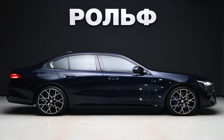 BMW 5 серия, 2024 год, 8 800 000 рублей, 6 фотография
