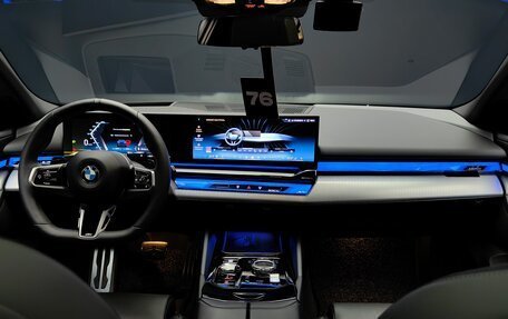 BMW 5 серия, 2024 год, 8 800 000 рублей, 30 фотография