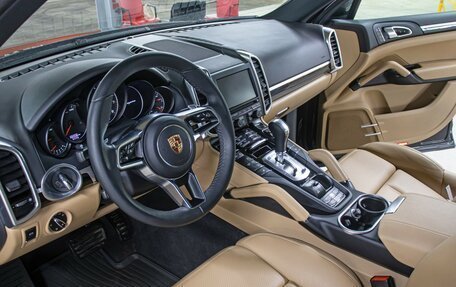 Porsche Cayenne III, 2015 год, 4 498 000 рублей, 16 фотография