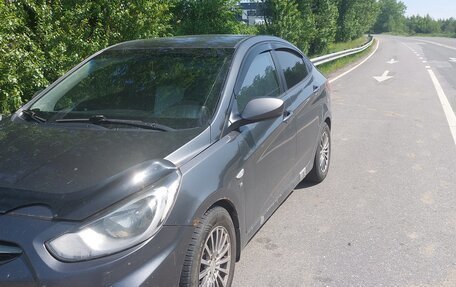 Hyundai Solaris II рестайлинг, 2013 год, 470 000 рублей, 3 фотография