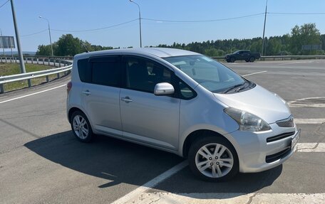 Toyota Ractis I, 2009 год, 800 000 рублей, 2 фотография