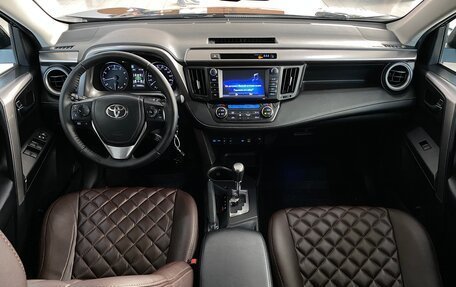 Toyota RAV4, 2016 год, 2 369 000 рублей, 14 фотография