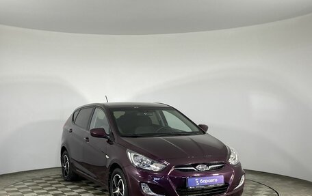 Hyundai Solaris II рестайлинг, 2012 год, 885 000 рублей, 2 фотография