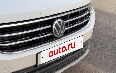 Volkswagen Tiguan II, 2021 год, 3 480 000 рублей, 3 фотография