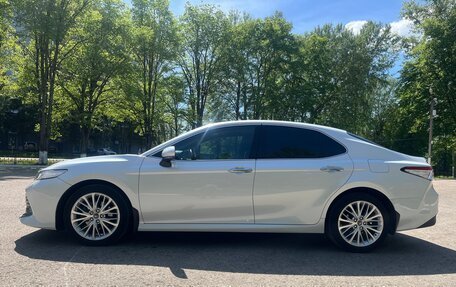 Toyota Camry, 2019 год, 3 000 000 рублей, 2 фотография
