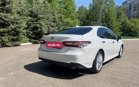 Toyota Camry, 2019 год, 3 000 000 рублей, 6 фотография