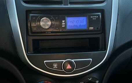 Hyundai Solaris II рестайлинг, 2013 год, 880 000 рублей, 20 фотография