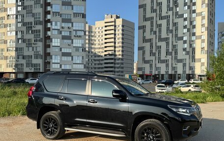 Toyota Land Cruiser Prado 150 рестайлинг 2, 2018 год, 5 600 000 рублей, 3 фотография