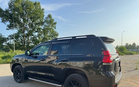 Toyota Land Cruiser Prado 150 рестайлинг 2, 2018 год, 5 600 000 рублей, 13 фотография