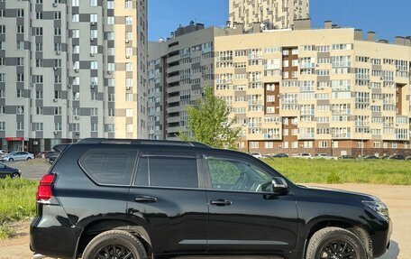 Toyota Land Cruiser Prado 150 рестайлинг 2, 2018 год, 5 600 000 рублей, 8 фотография