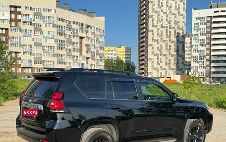 Toyota Land Cruiser Prado 150 рестайлинг 2, 2018 год, 5 600 000 рублей, 9 фотография