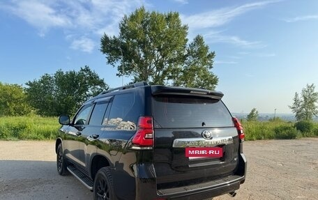 Toyota Land Cruiser Prado 150 рестайлинг 2, 2018 год, 5 600 000 рублей, 12 фотография
