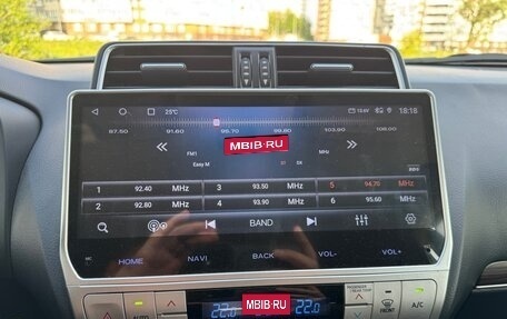 Toyota Land Cruiser Prado 150 рестайлинг 2, 2018 год, 5 600 000 рублей, 20 фотография