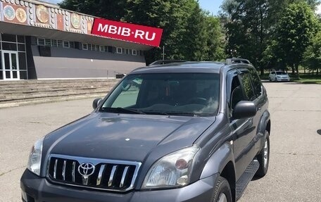 Toyota Land Cruiser Prado 120 рестайлинг, 2004 год, 1 000 000 рублей, 1 фотография