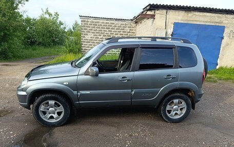 Chevrolet Niva I рестайлинг, 2011 год, 350 000 рублей, 3 фотография