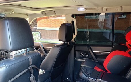 Mitsubishi Pajero IV, 2013 год, 2 600 000 рублей, 2 фотография