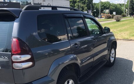 Toyota Land Cruiser Prado 120 рестайлинг, 2004 год, 1 000 000 рублей, 4 фотография