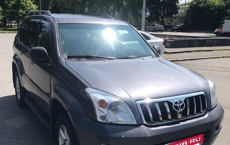Toyota Land Cruiser Prado 120 рестайлинг, 2004 год, 1 000 000 рублей, 6 фотография