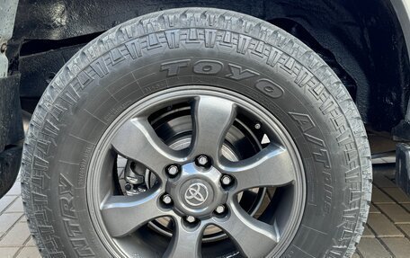 Toyota Land Cruiser Prado 120 рестайлинг, 2007 год, 2 950 000 рублей, 3 фотография