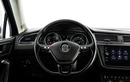 Volkswagen Tiguan II, 2017 год, 2 500 000 рублей, 12 фотография