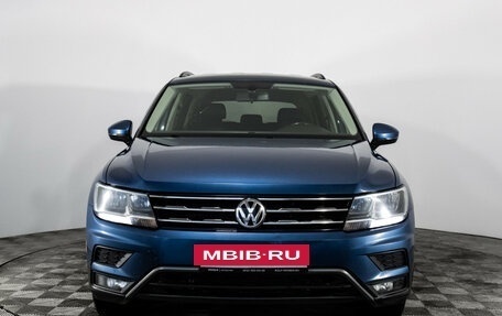 Volkswagen Tiguan II, 2017 год, 2 500 000 рублей, 2 фотография