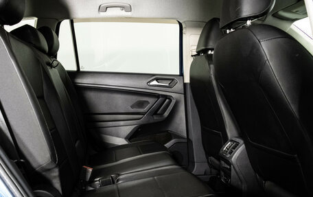 Volkswagen Tiguan II, 2017 год, 2 500 000 рублей, 18 фотография