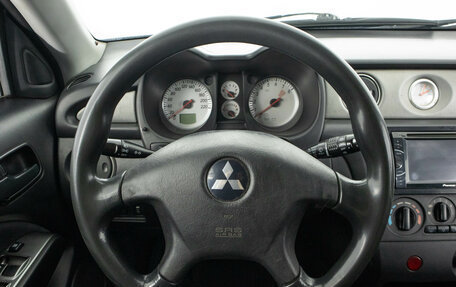 Mitsubishi Outlander III рестайлинг 3, 2008 год, 499 000 рублей, 19 фотография