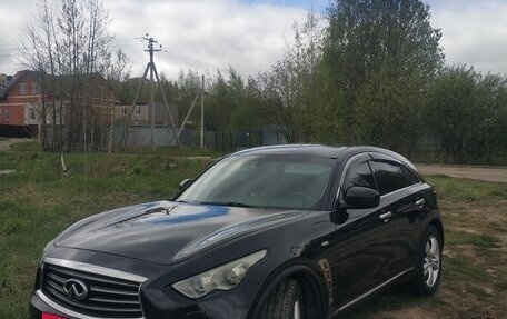 Infiniti FX II, 2011 год, 2 100 000 рублей, 1 фотография