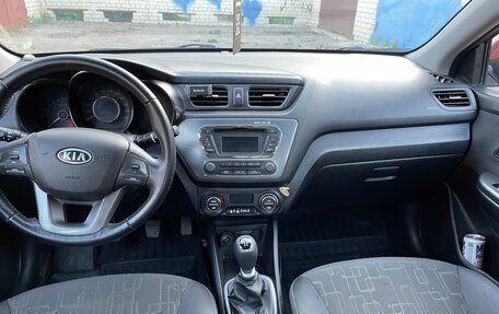 KIA Rio III рестайлинг, 2012 год, 830 000 рублей, 10 фотография