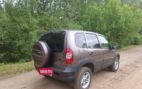 Chevrolet Niva I рестайлинг, 2013 год, 577 000 рублей, 6 фотография