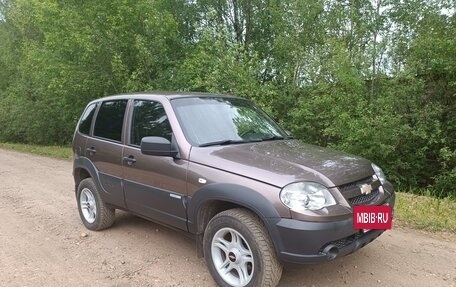 Chevrolet Niva I рестайлинг, 2013 год, 577 000 рублей, 2 фотография