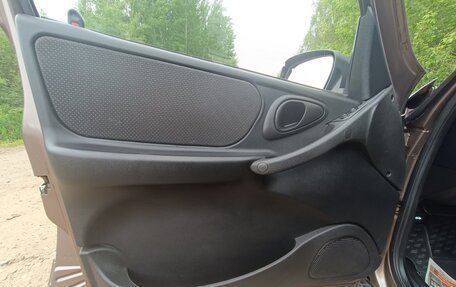 Chevrolet Niva I рестайлинг, 2013 год, 577 000 рублей, 21 фотография