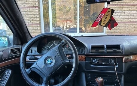 BMW 5 серия, 1999 год, 300 000 рублей, 3 фотография