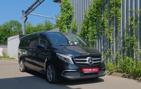 Mercedes-Benz V-Класс, 2020 год, 9 990 000 рублей, 2 фотография