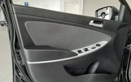 Hyundai Solaris II рестайлинг, 2011 год, 750 000 рублей, 17 фотография