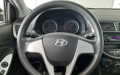 Hyundai Solaris II рестайлинг, 2011 год, 750 000 рублей, 14 фотография