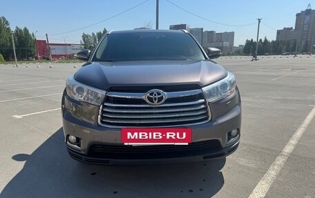 Toyota Highlander III, 2014 год, 3 360 000 рублей, 2 фотография