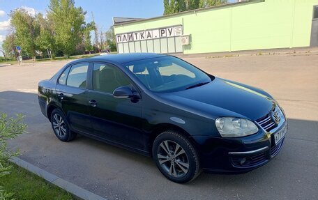 Volkswagen Jetta VI, 2006 год, 590 000 рублей, 2 фотография