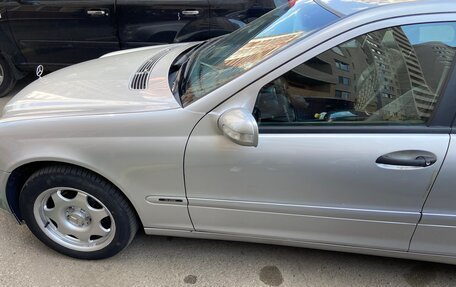 Mercedes-Benz C-Класс, 2002 год, 550 000 рублей, 8 фотография
