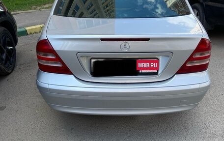 Mercedes-Benz C-Класс, 2002 год, 550 000 рублей, 2 фотография